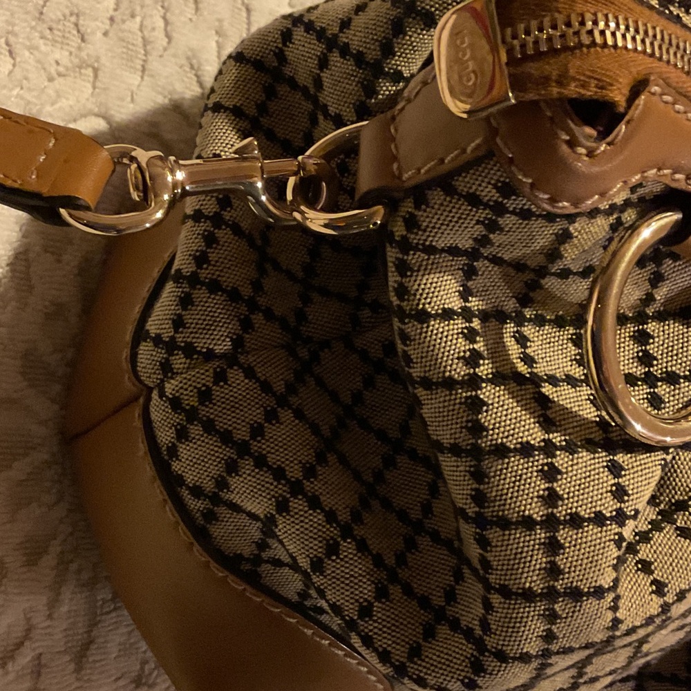 Gucci Tan and Black Satchel Bag - Picture 3 of 6